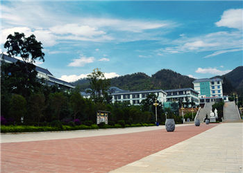 昆明卫生职业学院2019年五年制大专春季招生计划