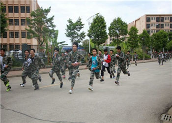 云南曲靖应用学校2020年五年制大专计划内招生信息