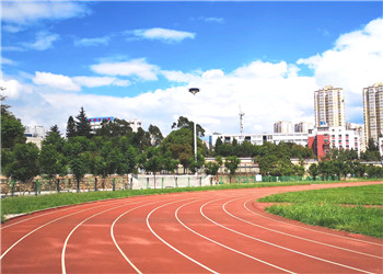 昆明工业职业技术学院2020年五年制大专开学需要带什么