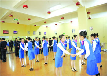 昆明艺术职业学校2022年五年制招生电话是多少(图1)