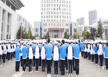 曲靖职业技术学院2025年五年制大专招生电话