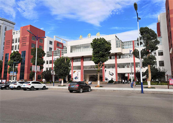 曲靖幼儿师范学校2026年五年制大专报名电话 曲靖幼儿师范学校2026年五年制大专报名电话