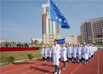 云南外事外语学院杨林校区2021年五年制招生电话是多少